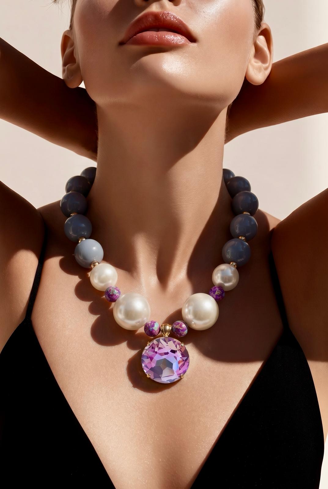 PURPLE AURA Handmade Necklace by Illari