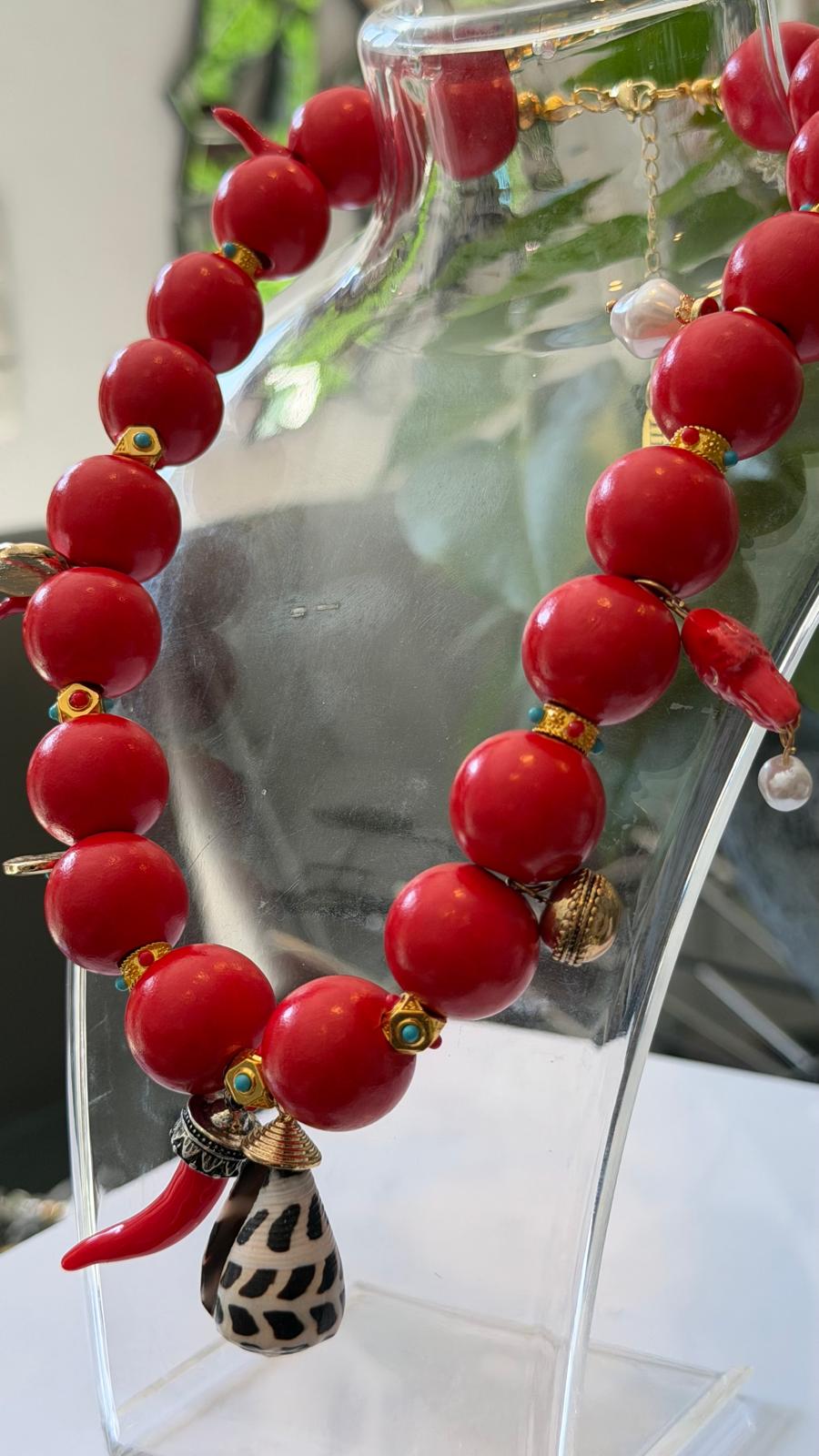 Roja Pasión Handmade Necklace by Illari
