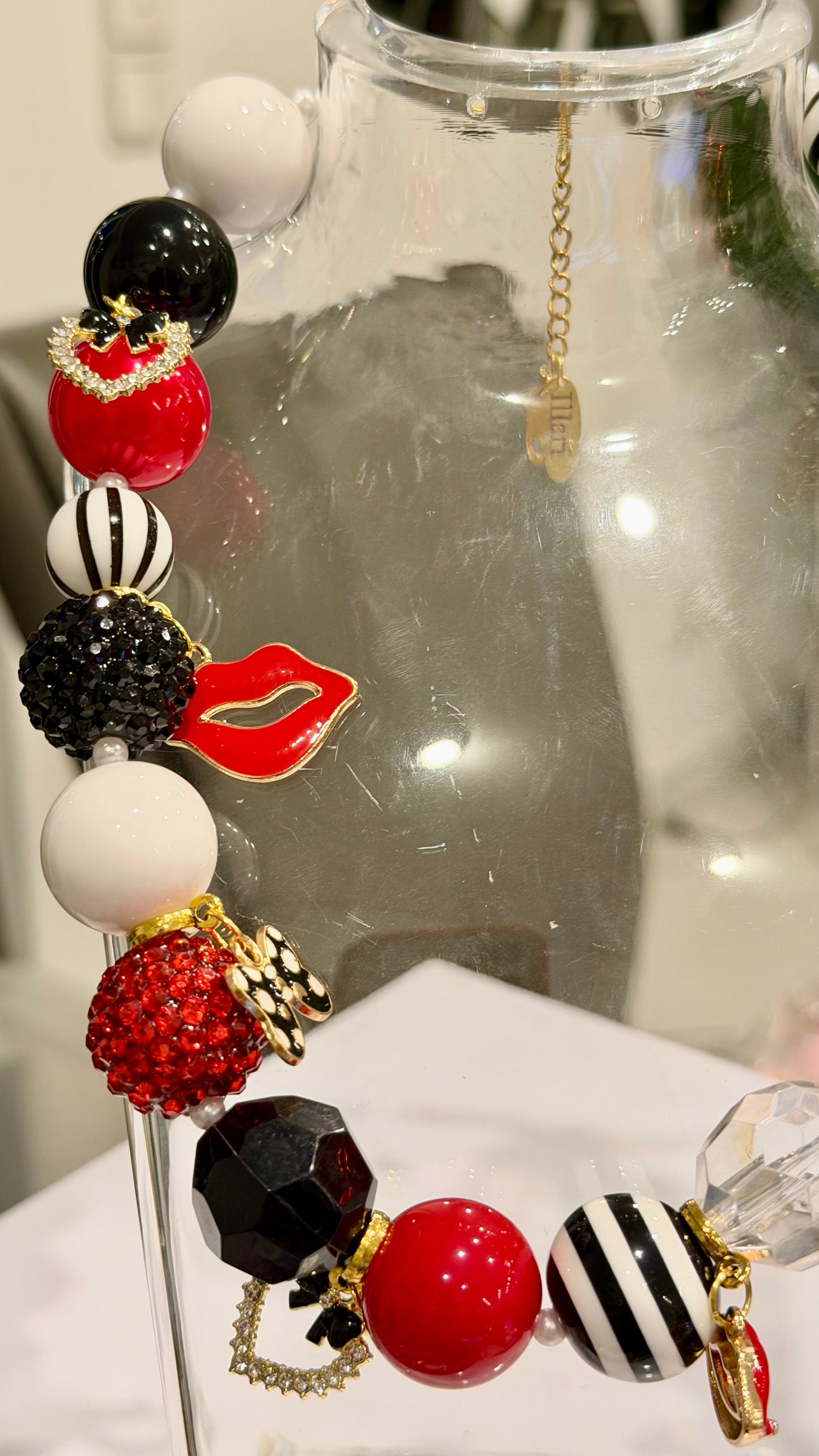 Rouge Noir Handmade Necklace by Illari