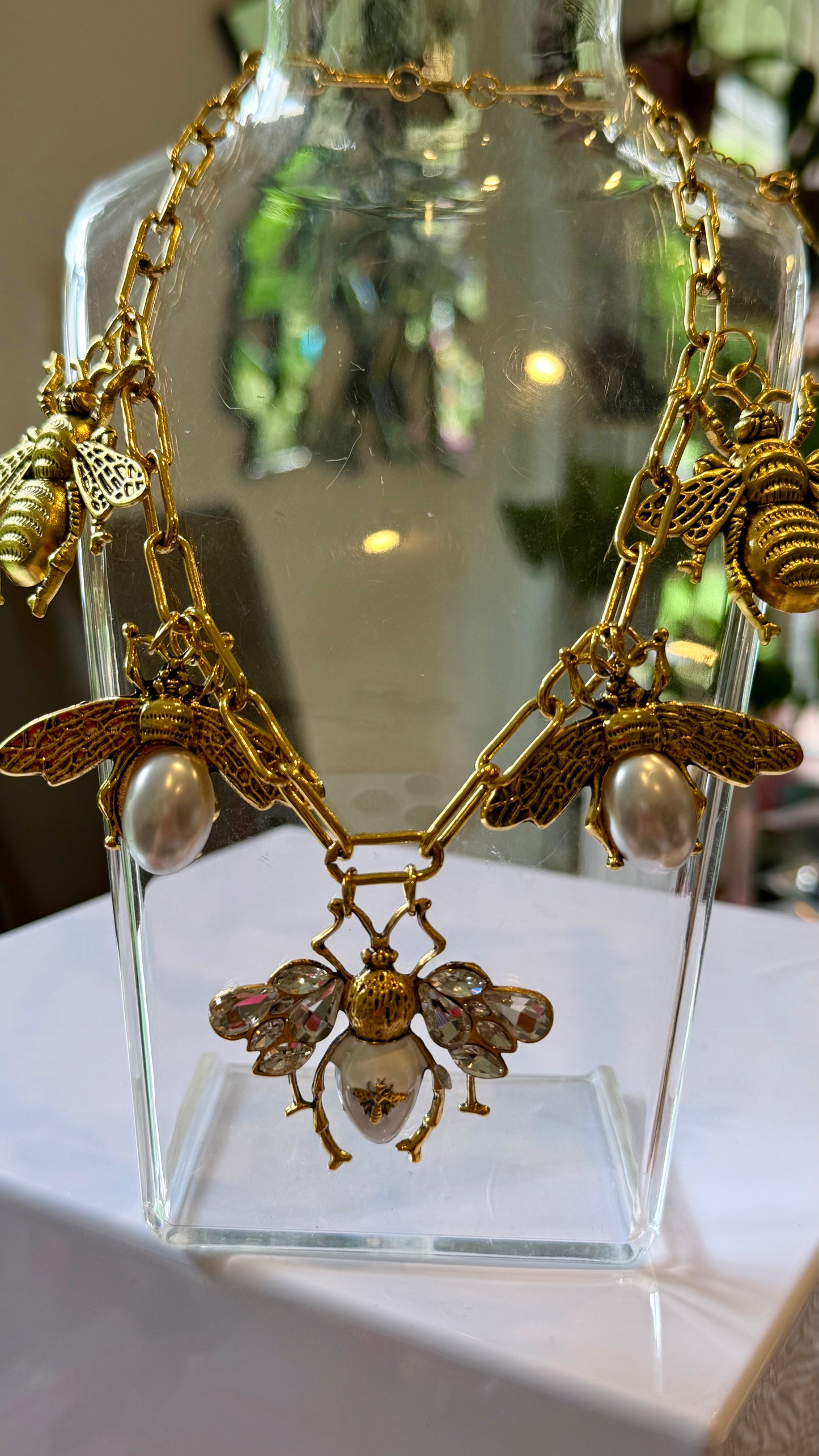 Queen Bee Handmade Necklace by Illari