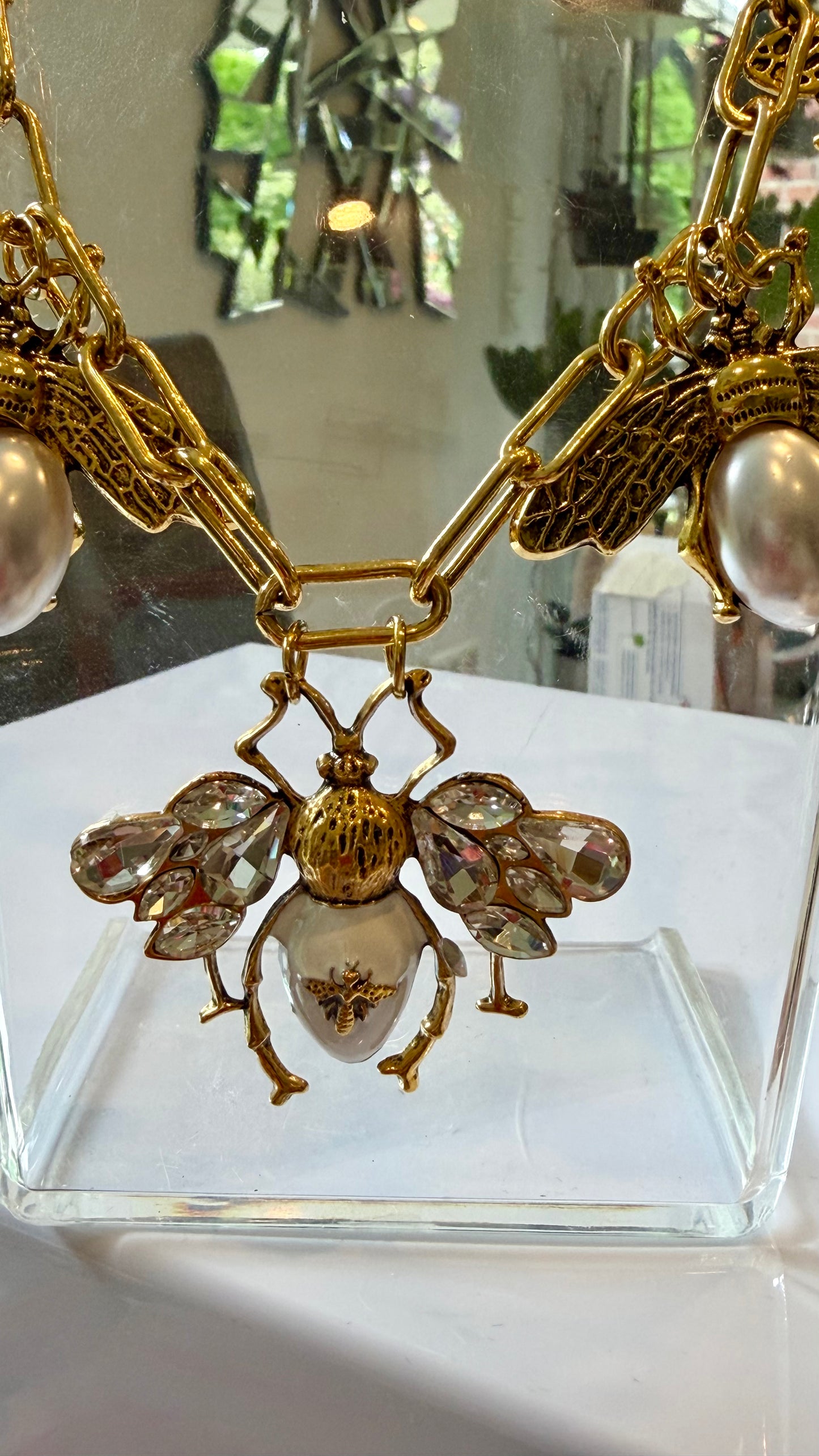 Queen Bee Handmade Necklace by Illari