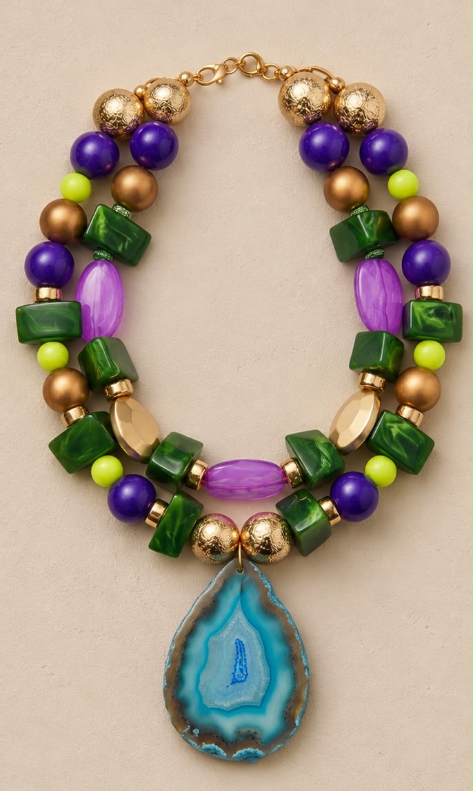 Oráculo – Zweireihige Statement-Kette mit türkisblauem Achat-Anhänger, Grün, Violett & Gold